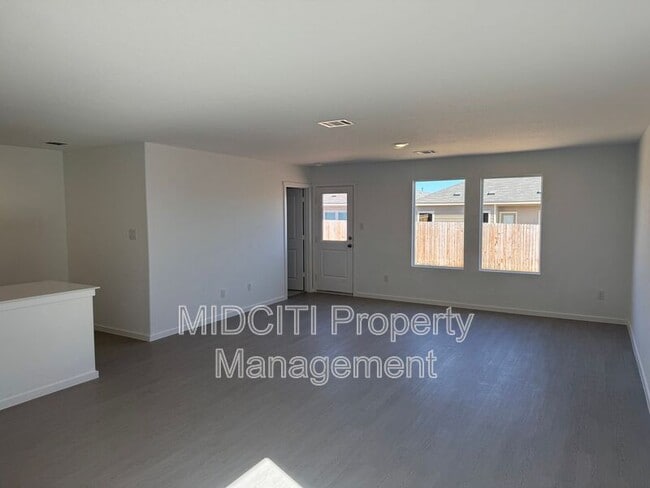 Building Photo - 9161 Luciano Pl