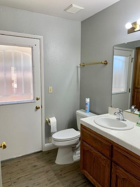 Building Photo - 6078 N Hazel Ave