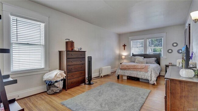 Building Photo - 59 Crestwood Ave