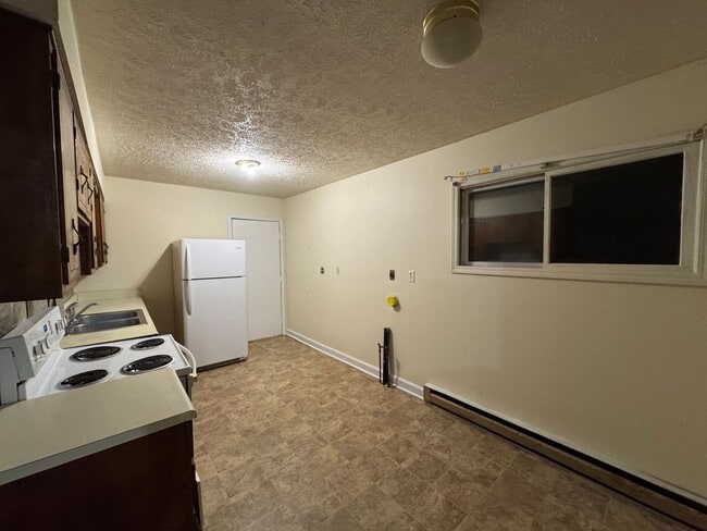 Building Photo - 602 Oak Grove Rd