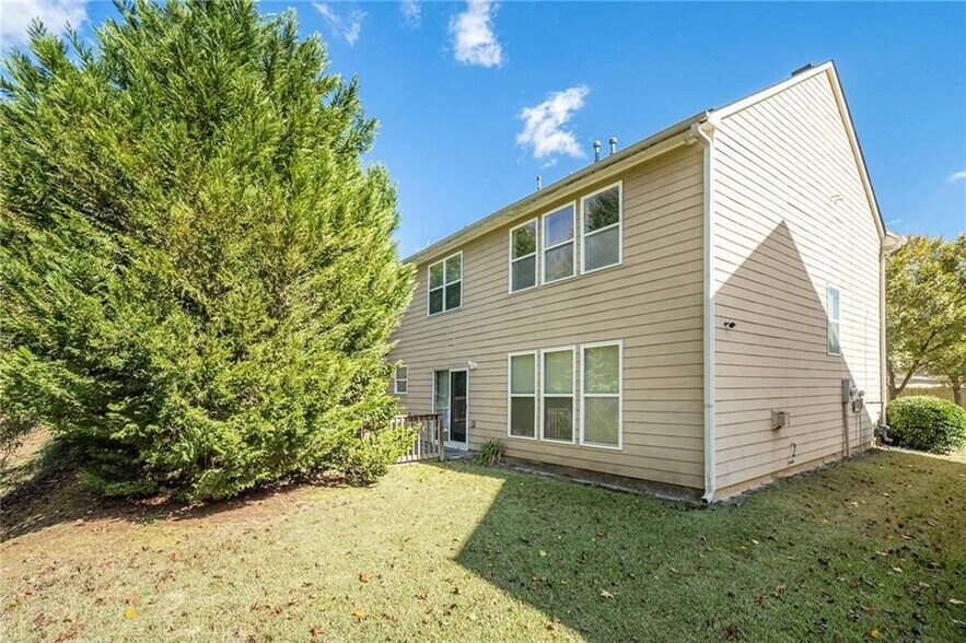 Building Photo - 3755 Uppark Dr