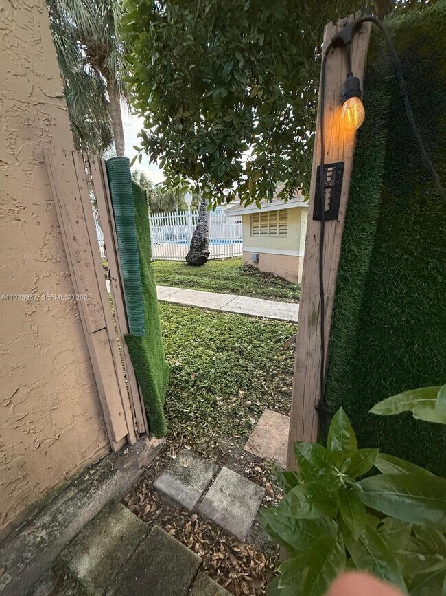 Building Photo - 4210 NW 79th Ave