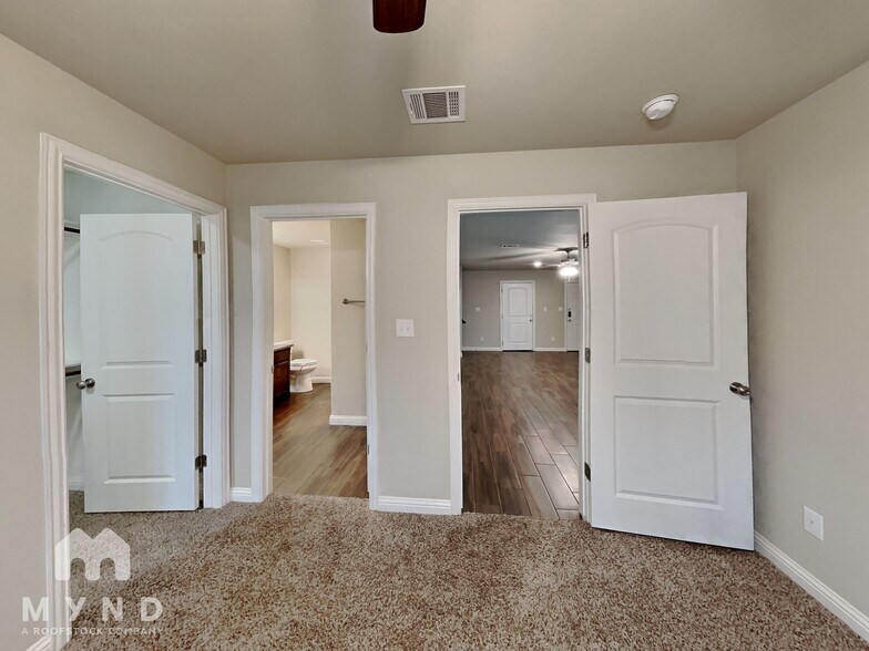 Building Photo - 763 Rolling Terrace Cir