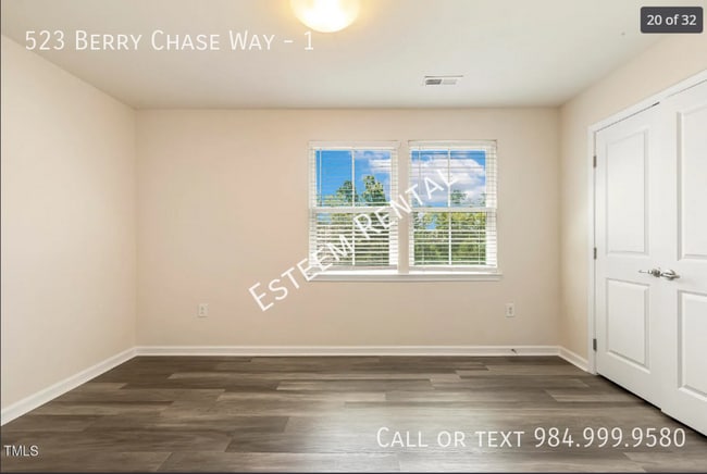 Building Photo - 523 Berry Chase Way