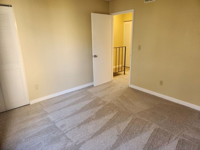 Building Photo - Nice and Bright lots of light charming two story townhouse in beautiful Bennett Valley