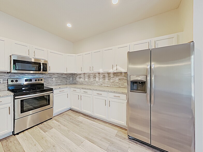 Building Photo - 2219 Darlin Cir
