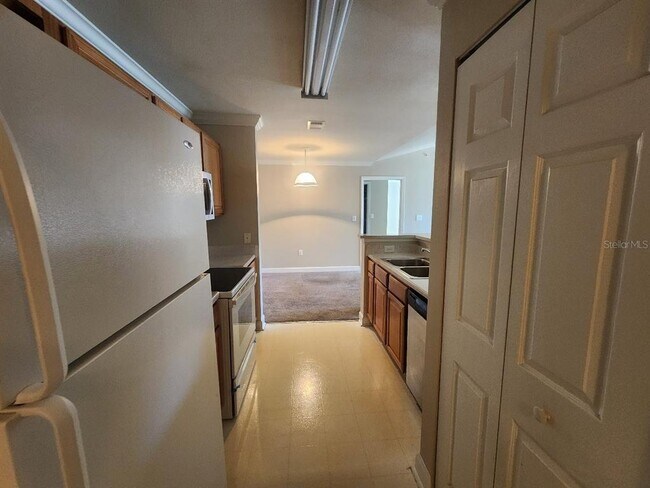 Building Photo - 18271 Bridle Club Dr