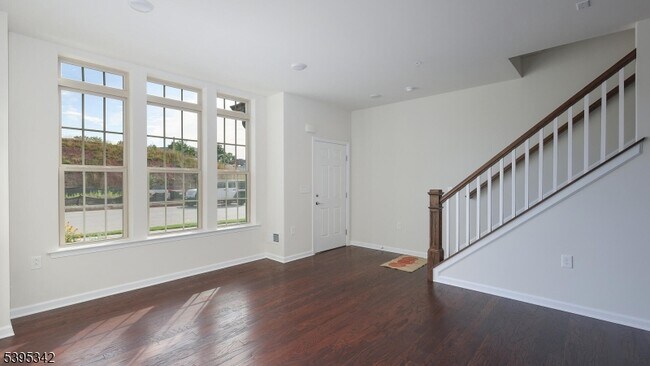 Building Photo - 95 Robeson St