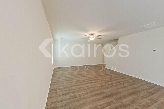 Building Photo - 354 Common Reed Dr