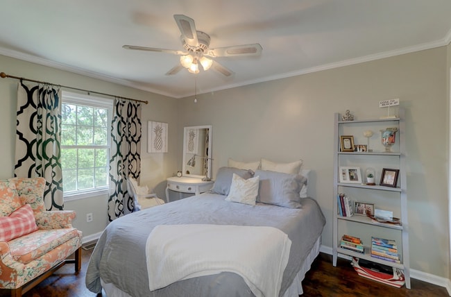 Building Photo - Beautiful Mt. Pleasant Home!