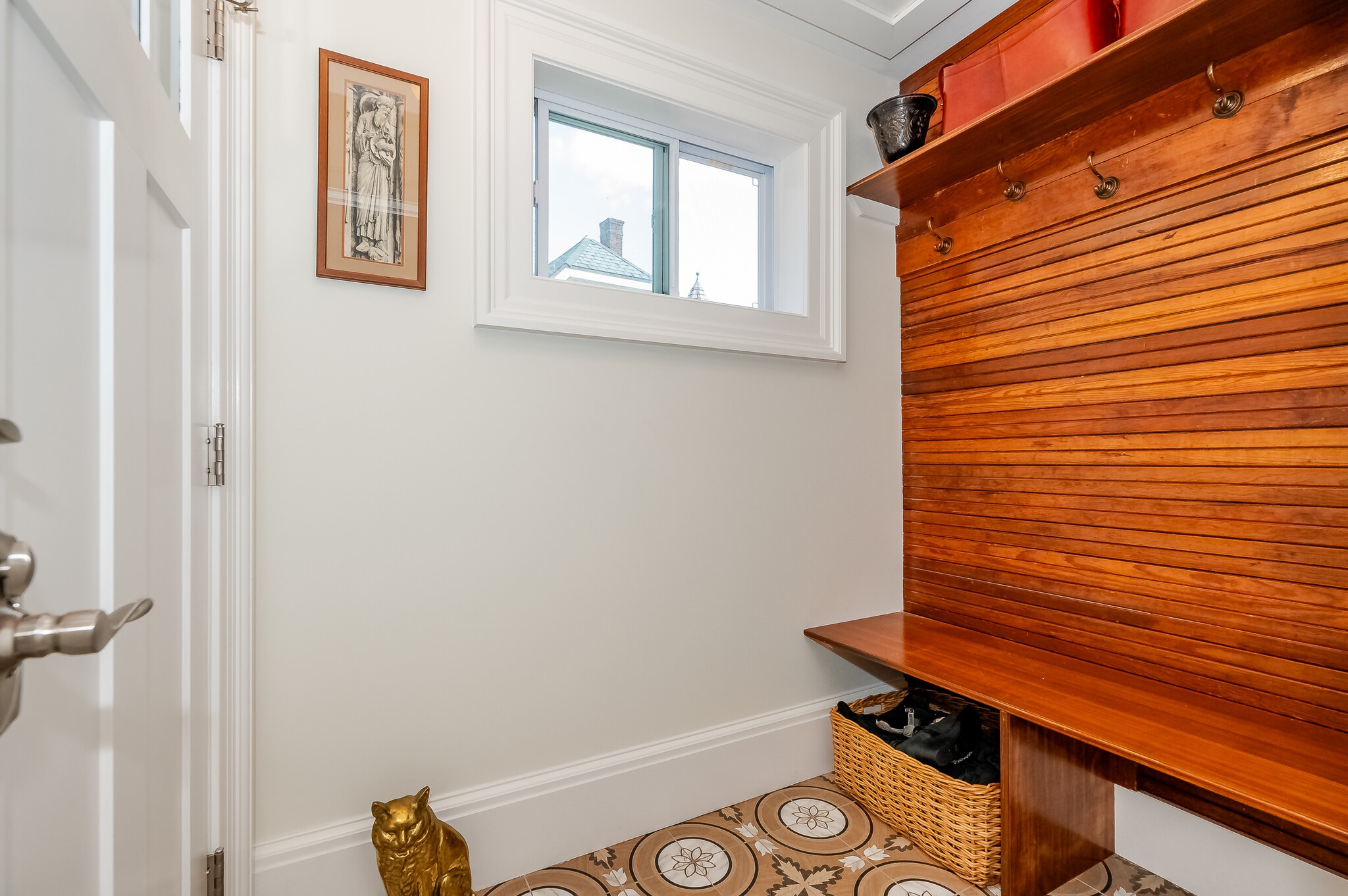 Mudroom - 229 Miller Ave
