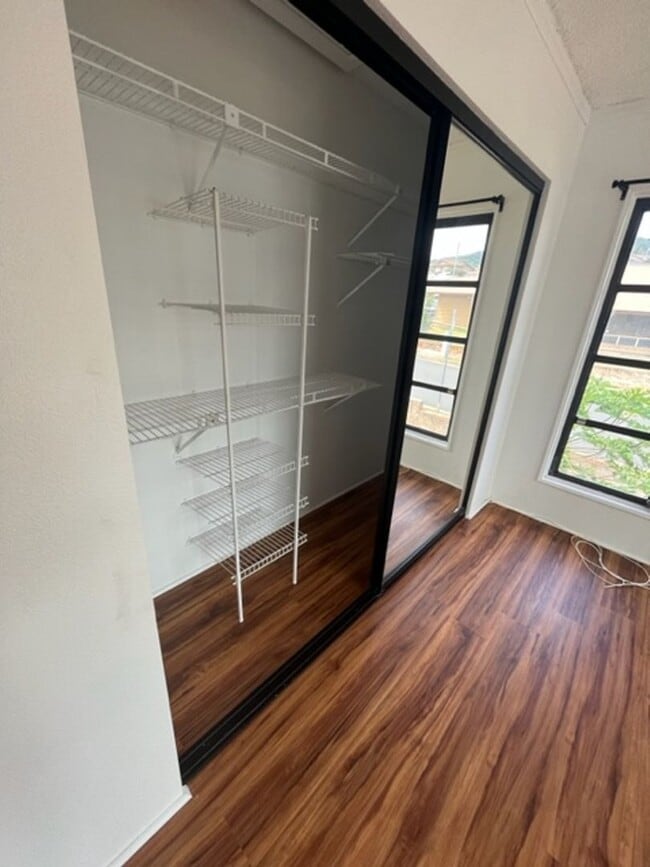 Building Photo - PET FRIENDLY and upgraded spacious home at the top of Makakilo.