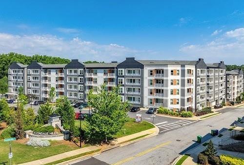 Building Photo - 750 Avondale Creek Dr.