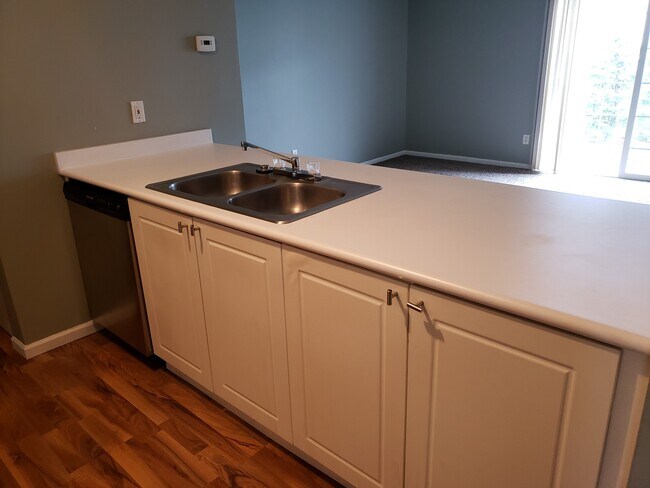 Building Photo - 6108 Georges Park Dr