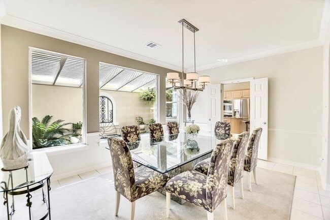 Building Photo - 4545 Golf Vista Dr