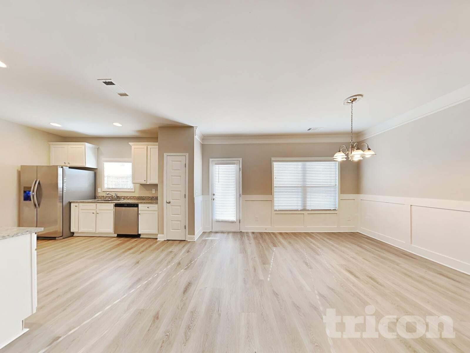 Building Photo - 821 Crescent Way