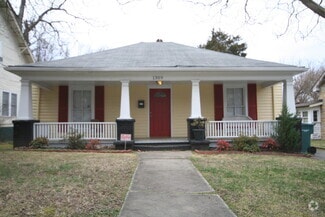 Building Photo - Spacious 3 Bed / 2 Bath Trinity Park Home ...
