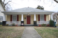 Building Photo - Spacious 3 Bed / 2 Bath Trinity Park Home ...