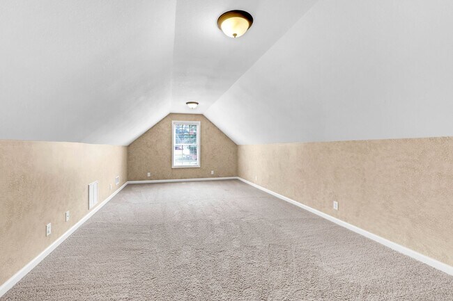 Building Photo - 277 Cullom Way
