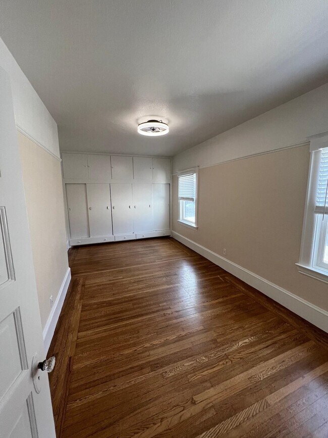 Building Photo - 9 Monte Vista Ave