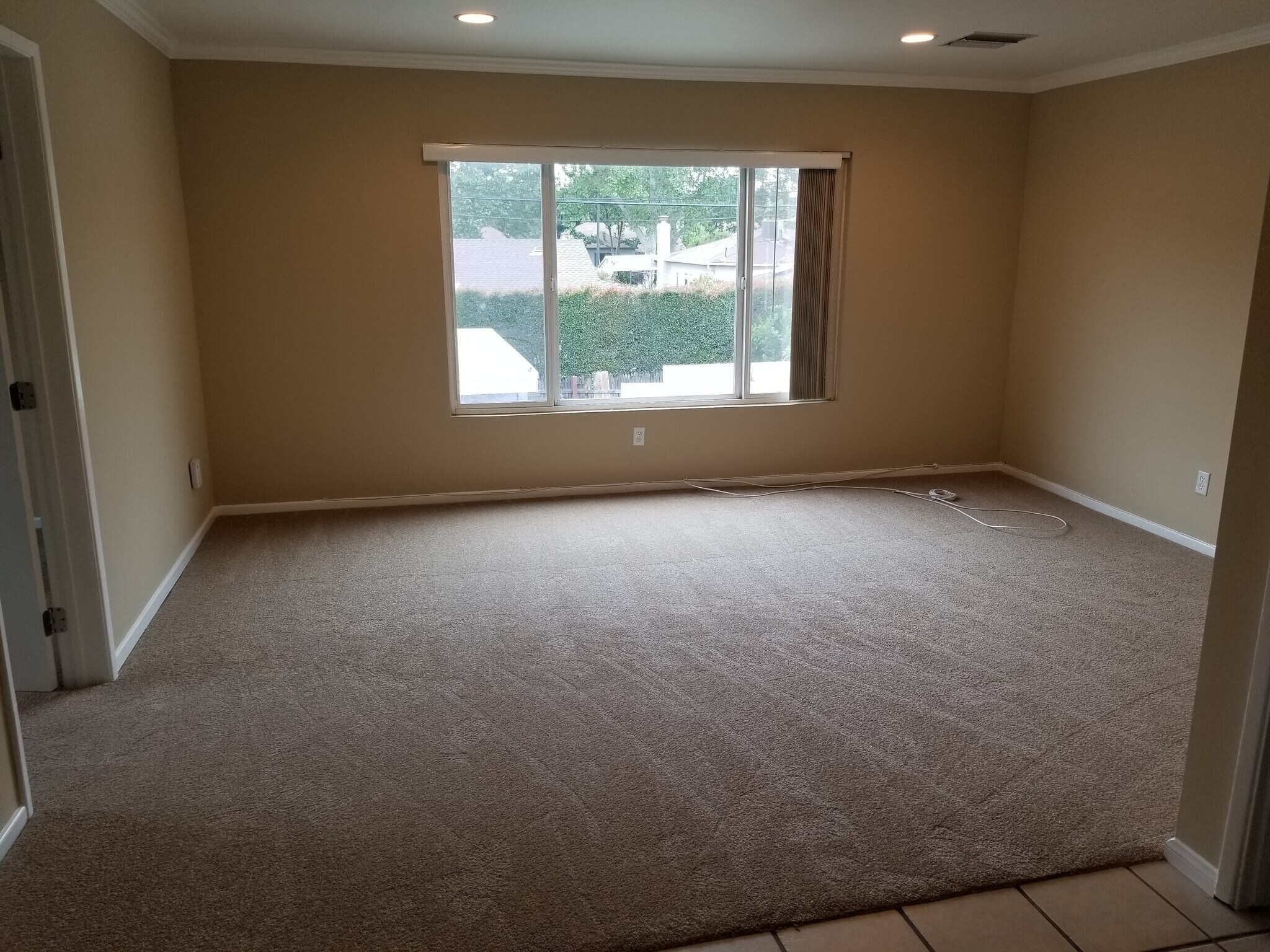 Building Photo - 621 S Shelton St