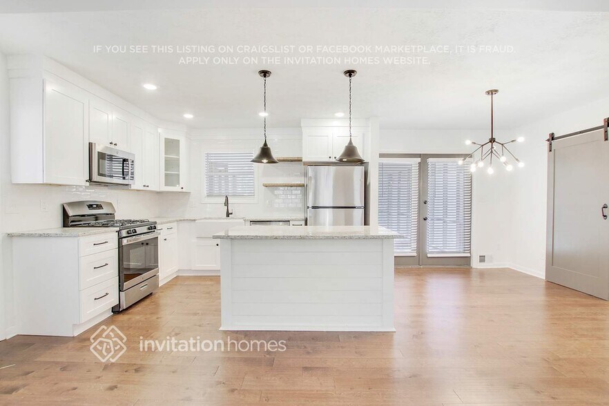 Building Photo - 675 Village Ln Dr SW