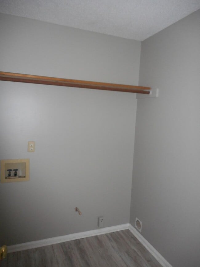 Building Photo - Charming 3 Bedroom 2 Bath  In Hephzibah