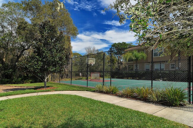 Building Photo - 8280 Villa Grande Ct