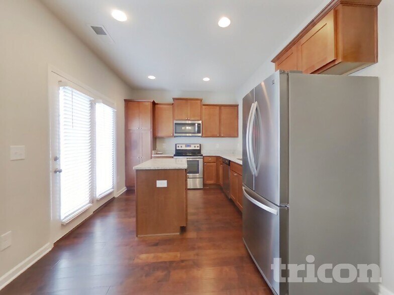 Building Photo - 202 Ashmere Ct