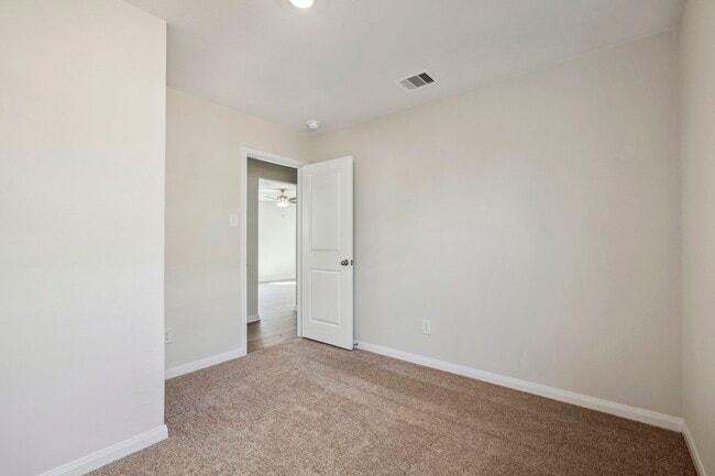 Building Photo - 313 Grayson Baw Ln