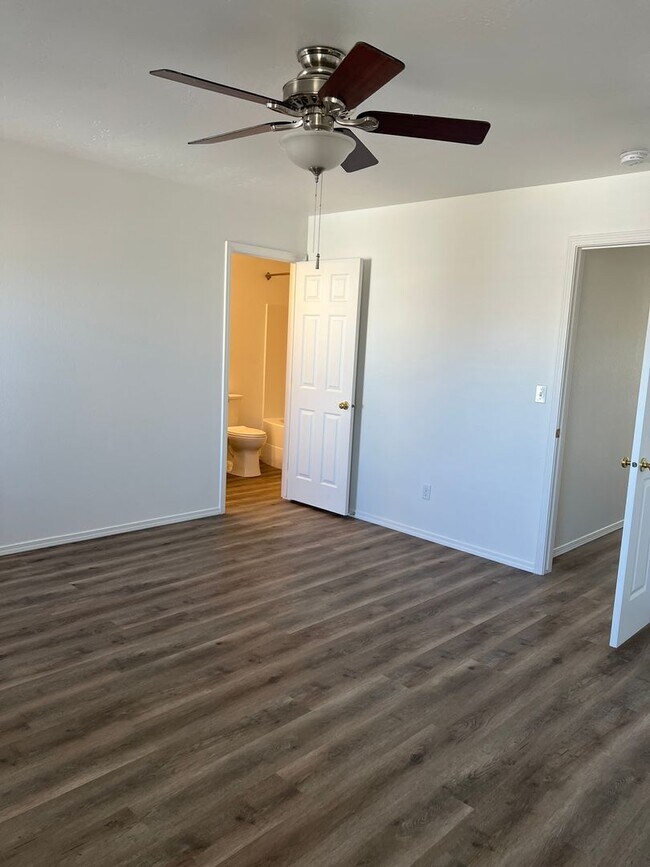 Building Photo - Coming soon! 4 bed 2.5 bath home in Meridian