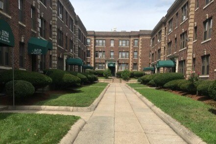 Building Photo - 347 Pleasant St