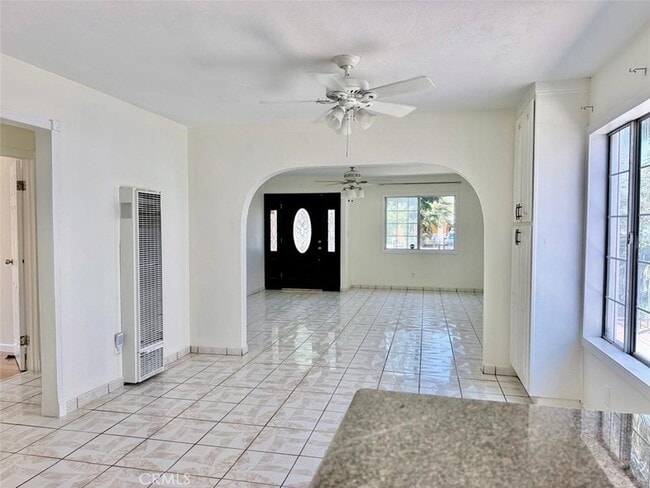 Building Photo - 4308 E 57th St