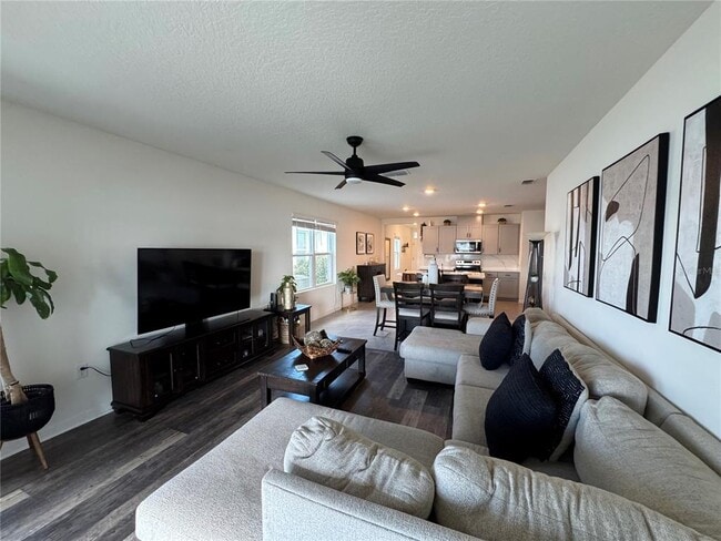 Building Photo - 1780 Walnut Crk Dr