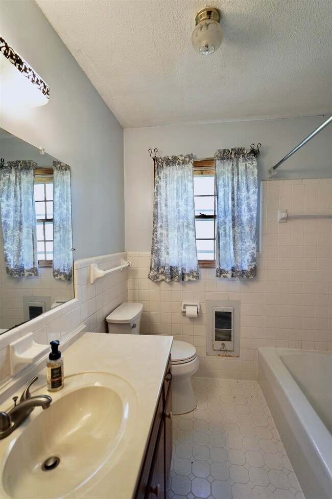 Building Photo - 2668 Quito-Drummonds Rd