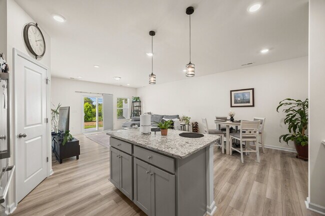 Building Photo - "Charming 3-Bed Townhouse with Granite Touches & Garage in Concord!"