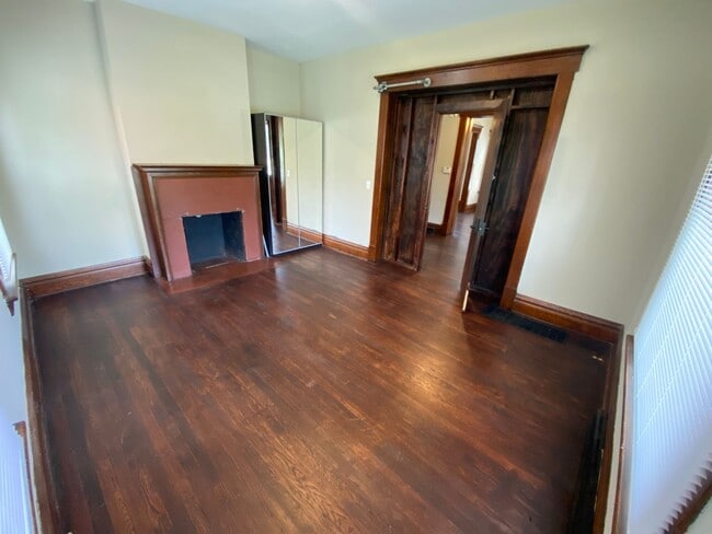 Building Photo - 426 E 15th Ave