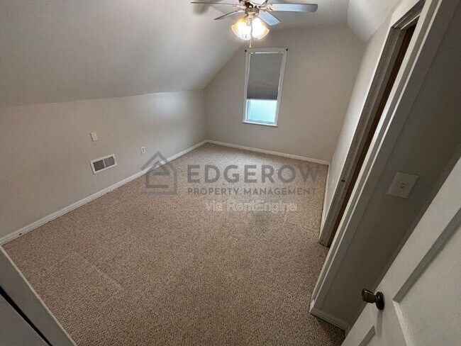 Building Photo - 5053 Grand River Dr NE