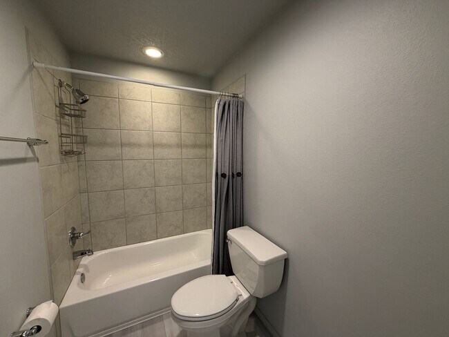 Building Photo - 3 Bedroom New Build Town Home in Mesa Del Sol Near Netflix Studios!