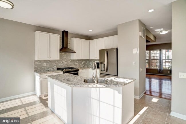 Building Photo - 43787 Virginia Manor Terrace