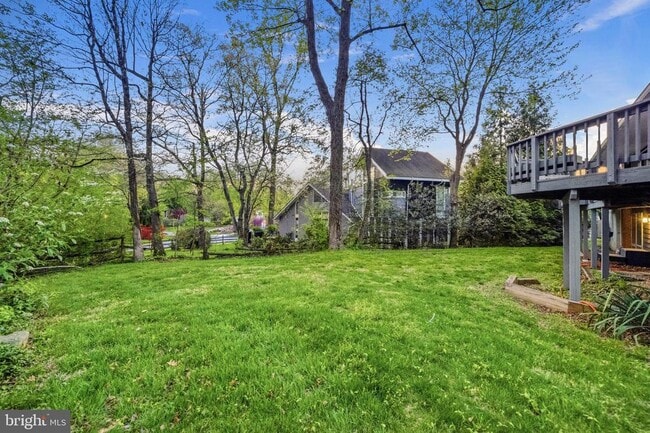 Building Photo - 9416 Holbrook Ln