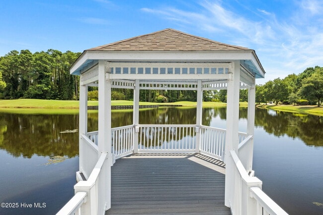 Building Photo - 943 Sandpiper Bay Dr SW
