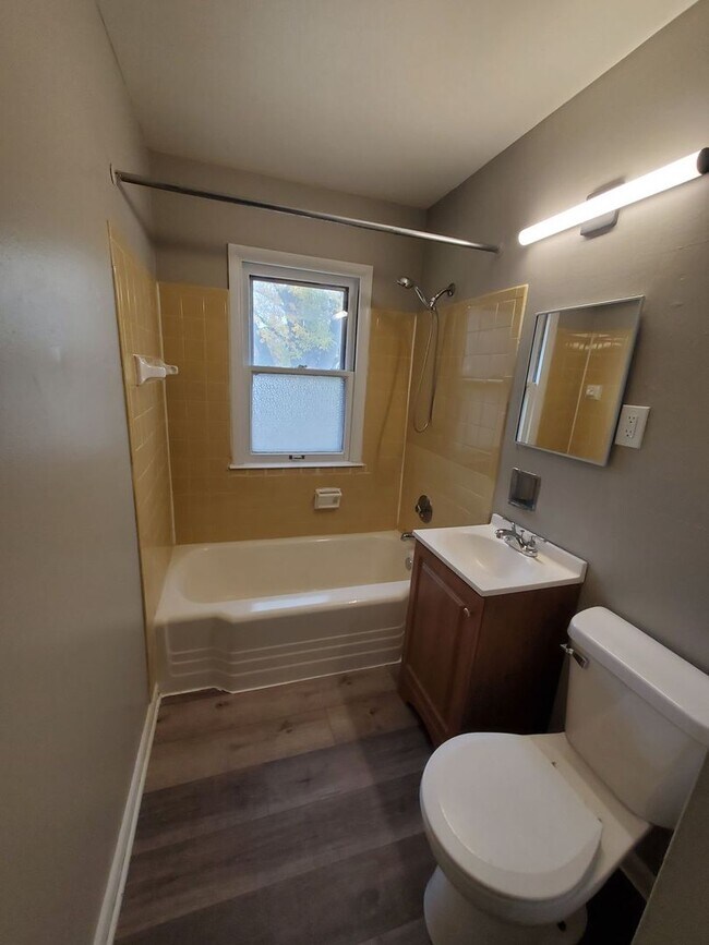 Building Photo - 4953-4955-4955 N 90th St