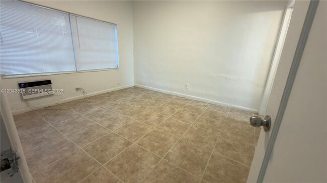Building Photo - 808 84th St