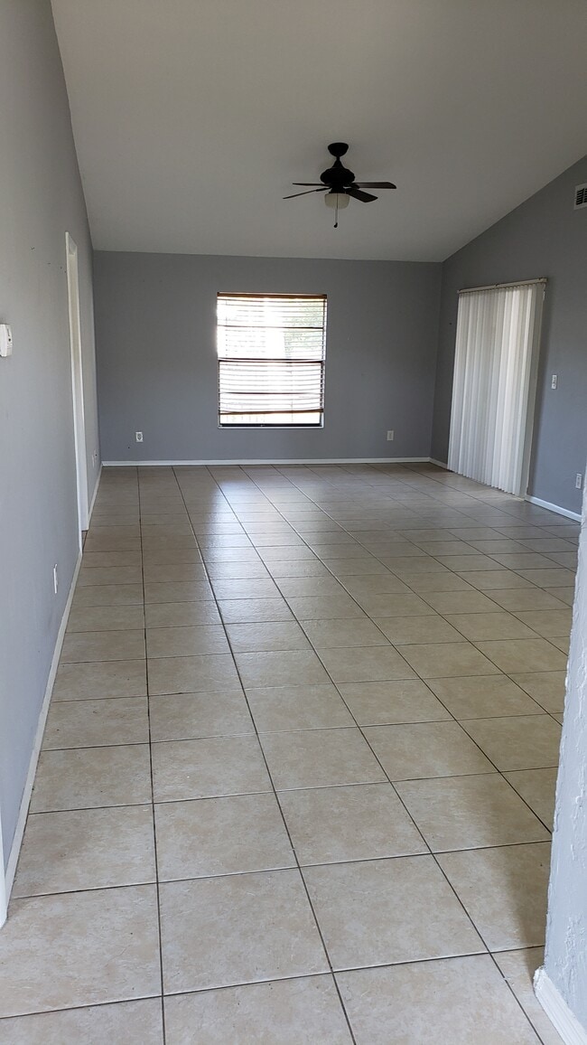 Building Photo - 23 Ocean Breeze Cir