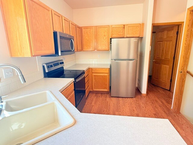 Building Photo - 2603 Arancia Dr