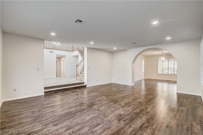 Building Photo - 9405 Mast Dr