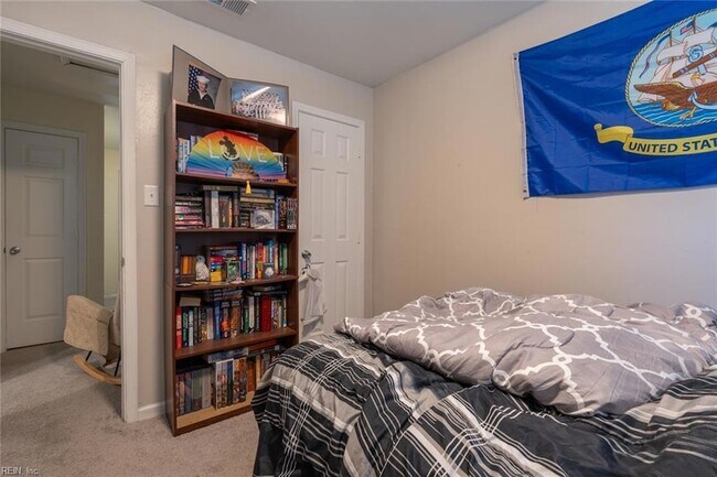 Building Photo - 5479 Lynbrook Landing