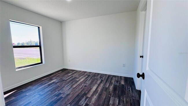 Building Photo - 27063 Washington St