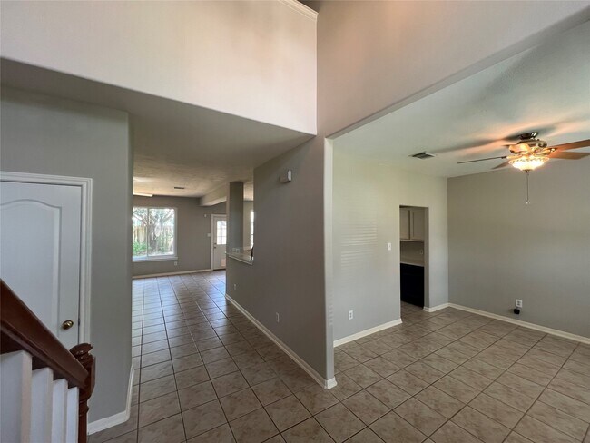 Building Photo - 11718 Short Trail Ln